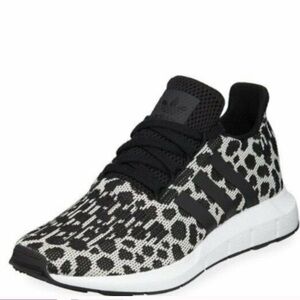 Adidas 🖤 Swift Run Leopard Cheetah Animal Print
Sneaker Shoe Limited Ed SIZE 8
